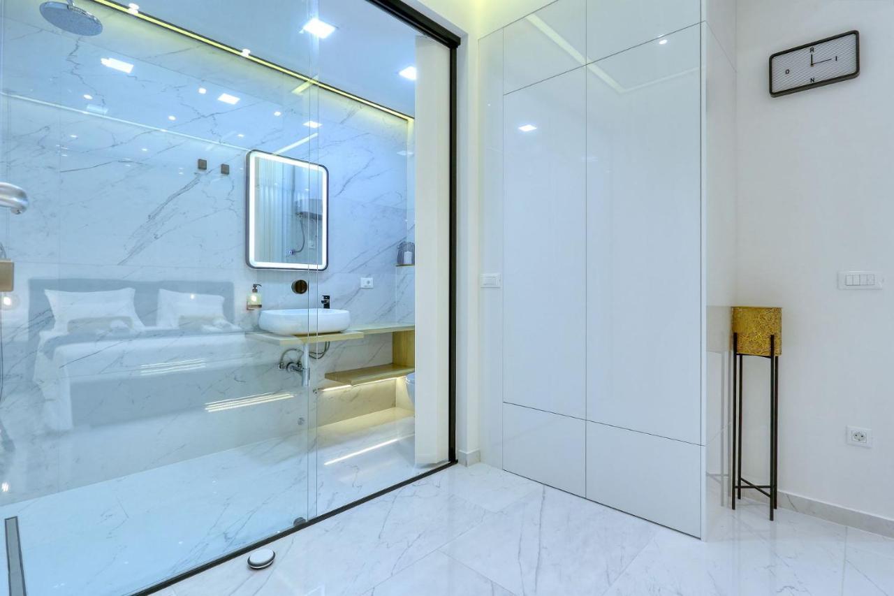 Rino Luxury Room Zara Esterno foto