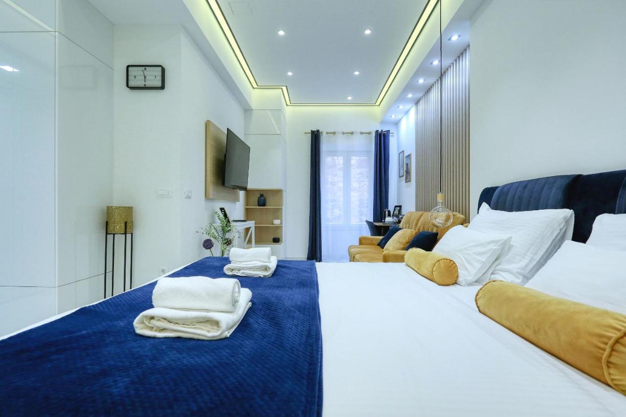 Rino Luxury Room Zara Esterno foto